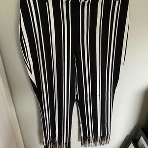 INC black and white crop pants